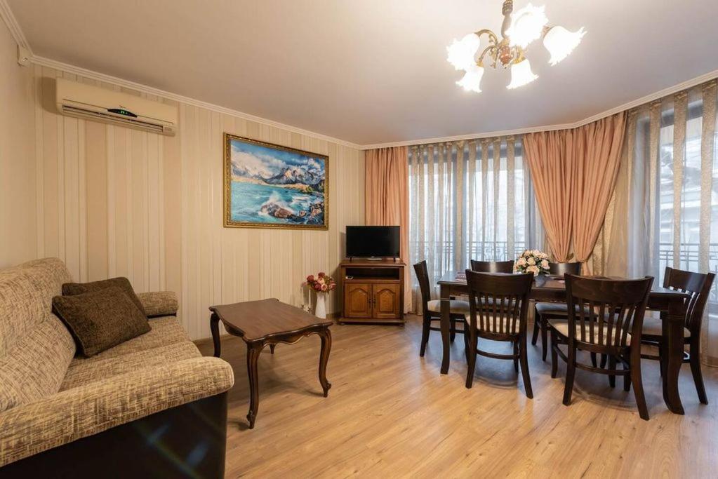 Vazov Residence , Two Bedroom Top Centre Apartment Warna Exterior foto